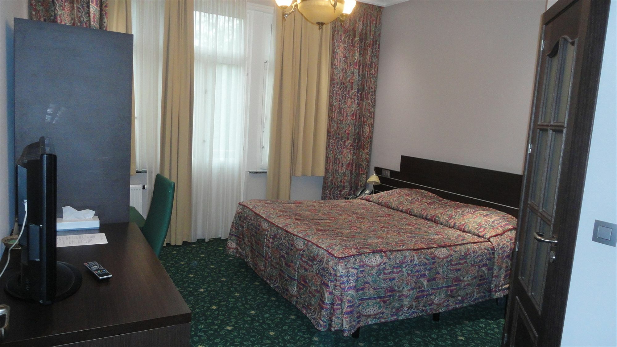 L'auberge Du Souverain 3* Auderghem